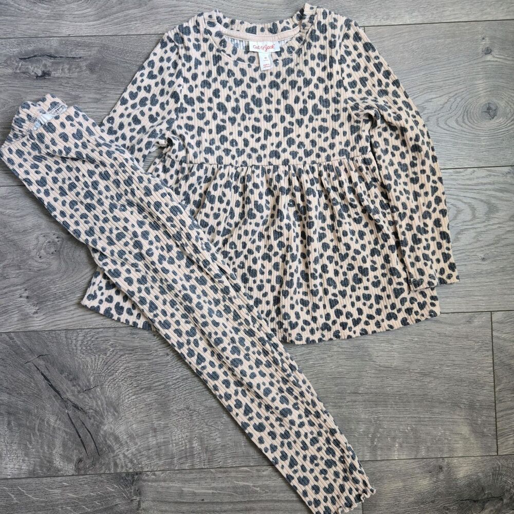 Cat & Jack Girls Ribbed Knit Peplum Shirt Leggings Set Beige Leopard Heart 4T 5T